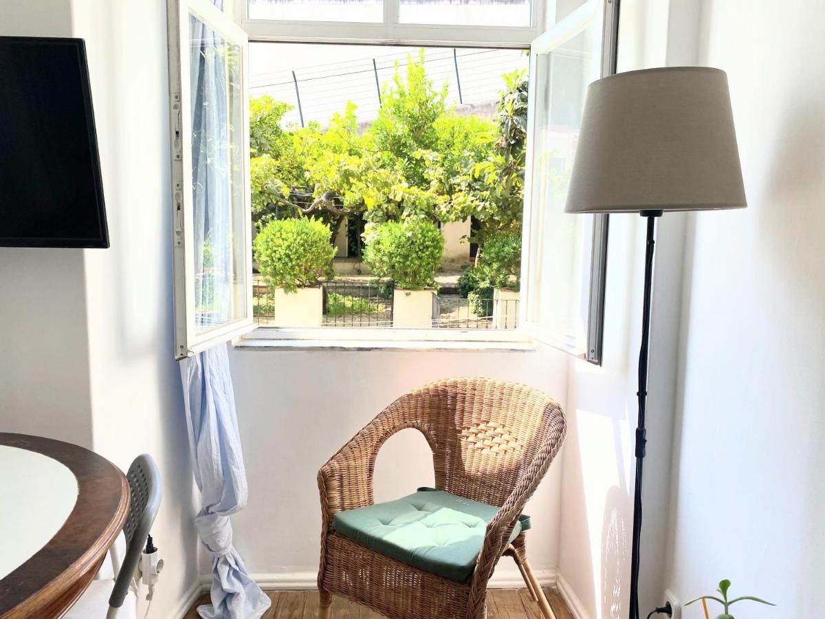 Portuguese Apartment In The Heart Of Lisbon Exterior photo